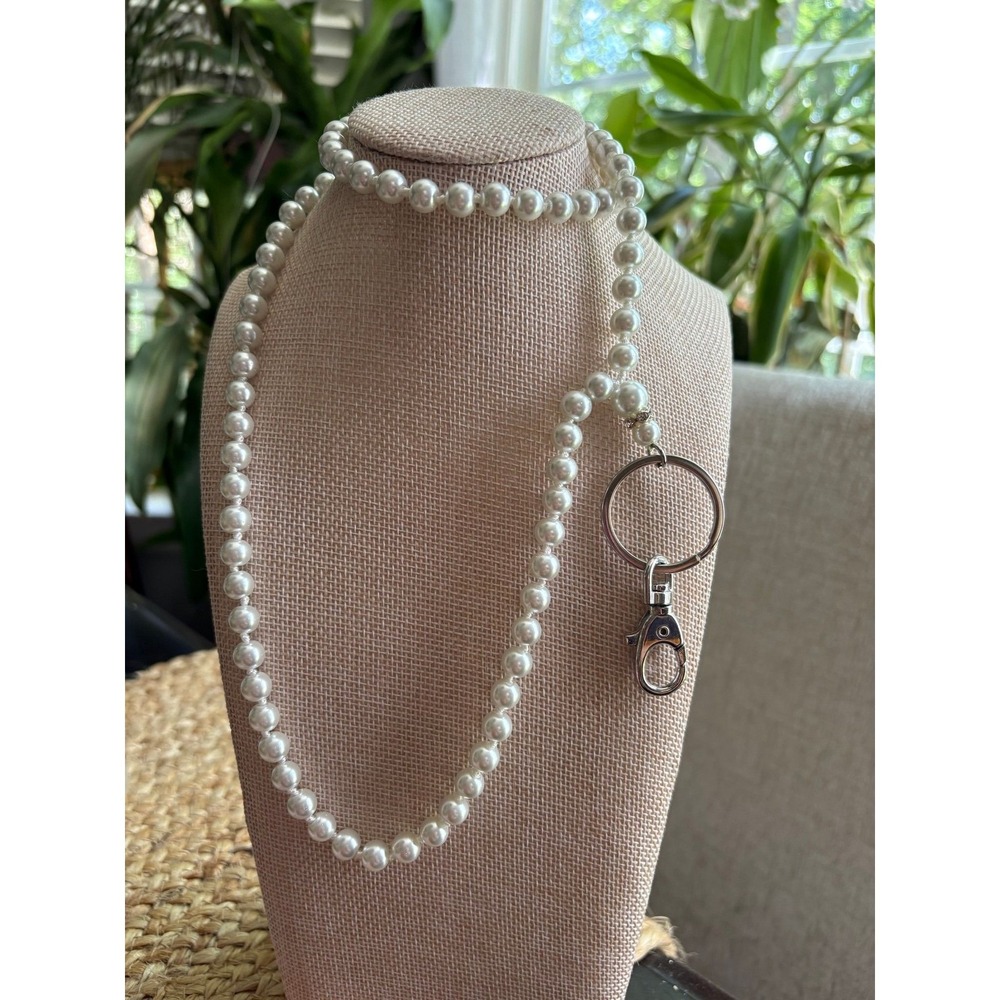 Elegant  Faux Pearl ID Badge Holder Lanyard Necklace Teacher Office Key Chain